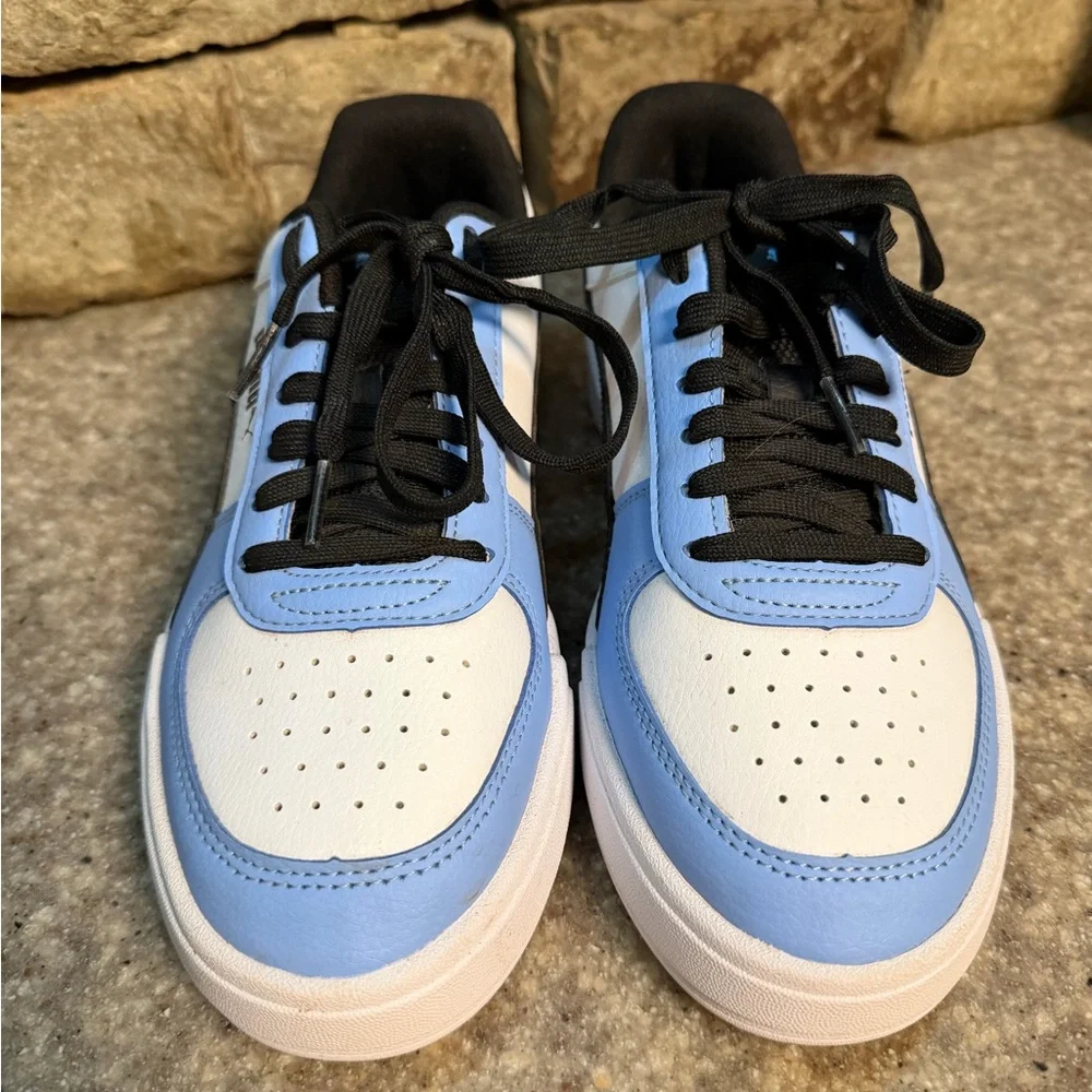 Puma Light Blue and White Casual Sneakers‎ like new